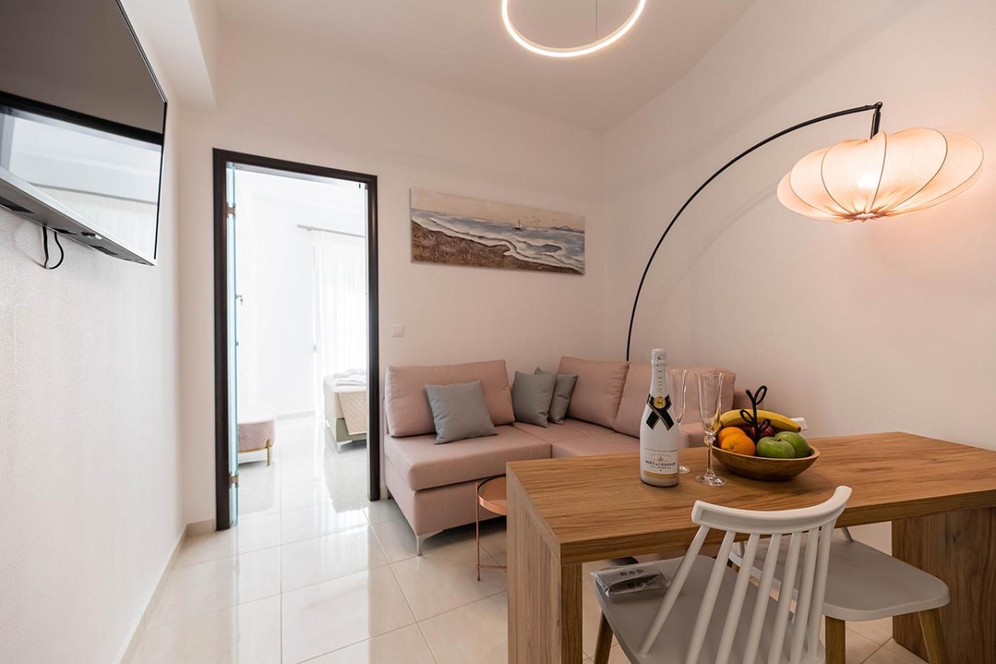 Archangelos Sky Junior Apartment Exterior photo
