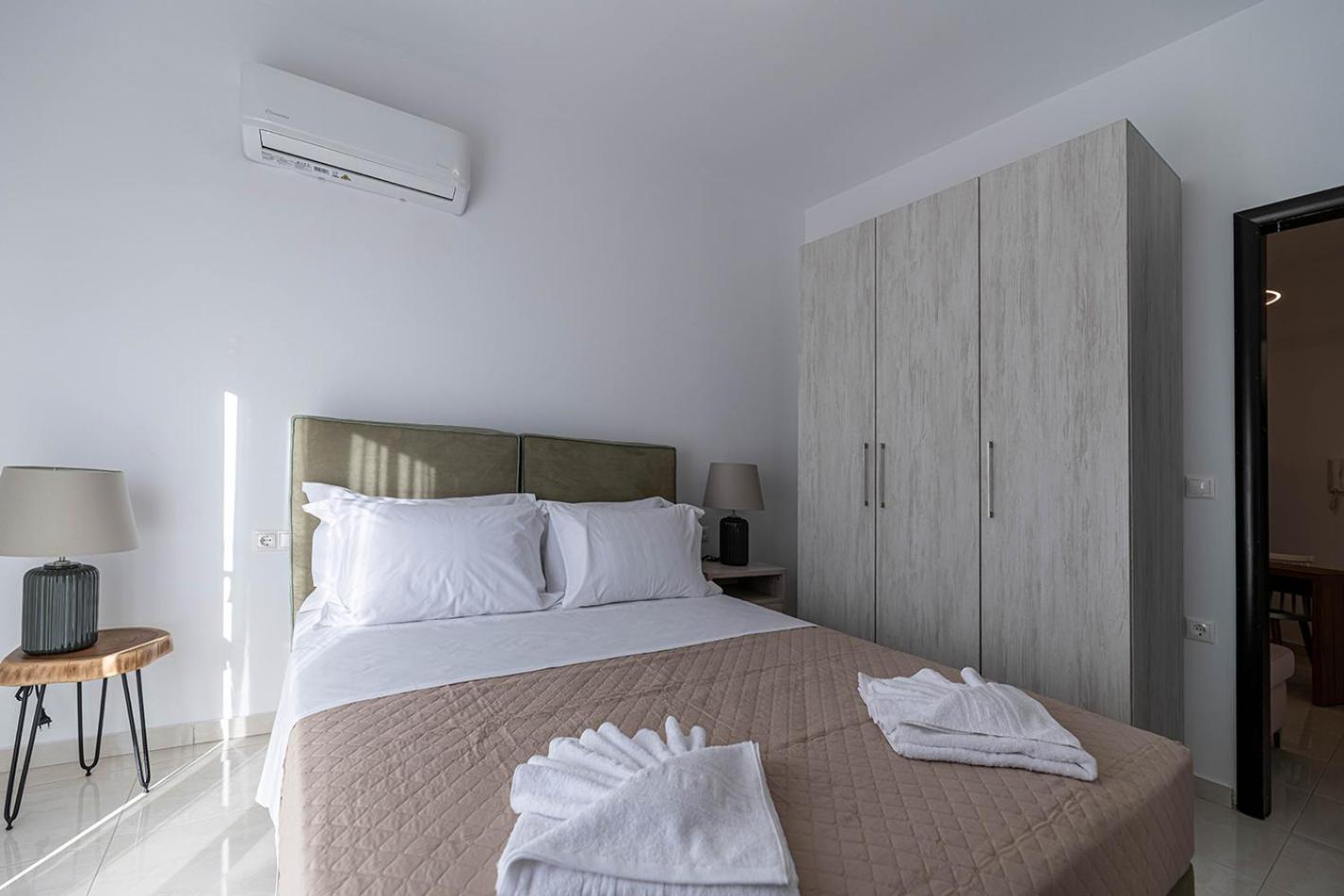 Archangelos Sky Junior Apartment Exterior photo